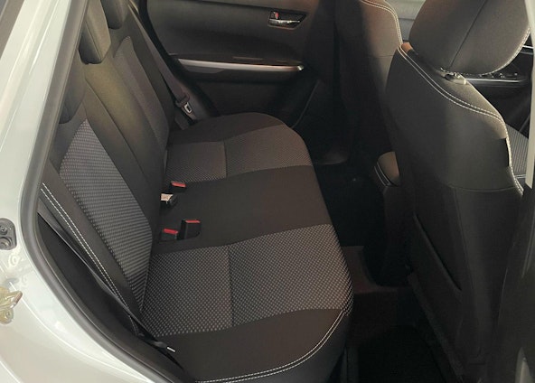 Vehicle image 5 Vehicle image 5