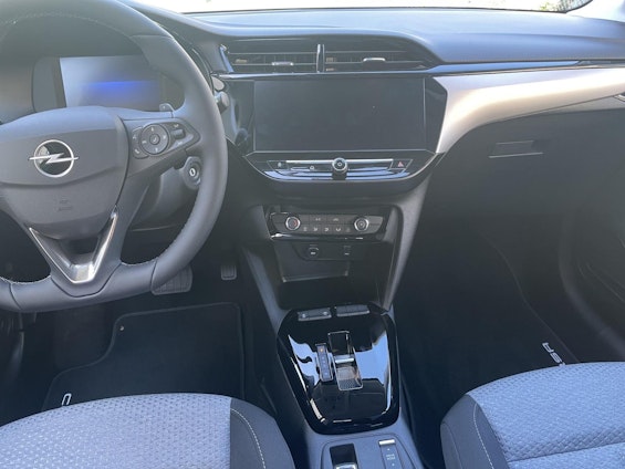 Vehicle image 25 Vehicle image 25