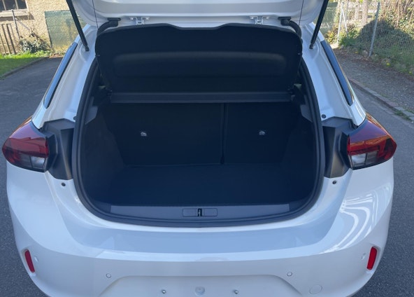 Vehicle image 28 Vehicle image 28