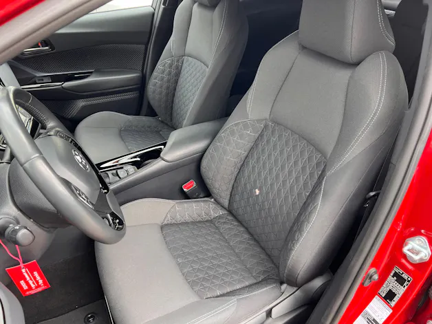 Toyota C-HR 2.0 VVTi HSD Trend