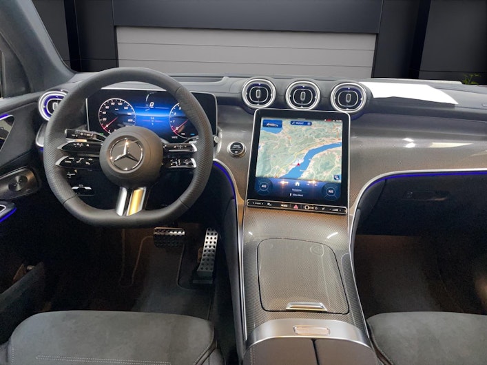 Vehicle image MERCEDES-BENZ GLC 200