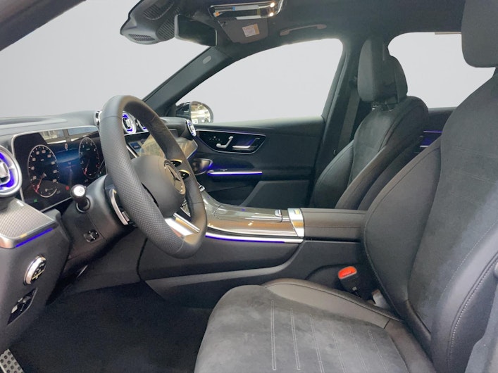 Vehicle image MERCEDES-BENZ GLC 200