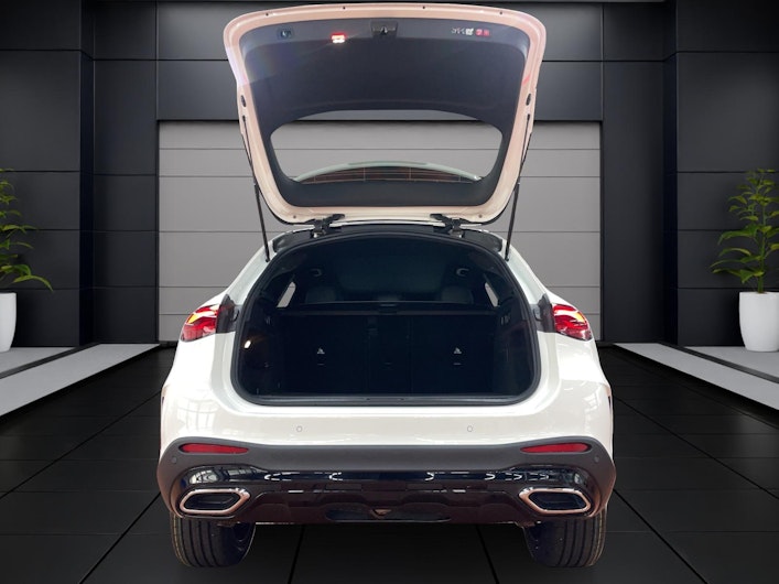 Vehicle image MERCEDES-BENZ GLC 200