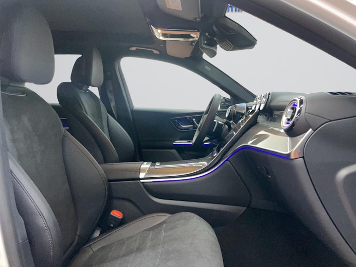 Vehicle image MERCEDES-BENZ GLC 200