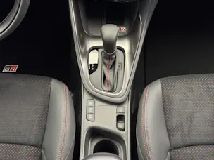 Toyota Yaris 1.5 VVT-i HSD GR Sport