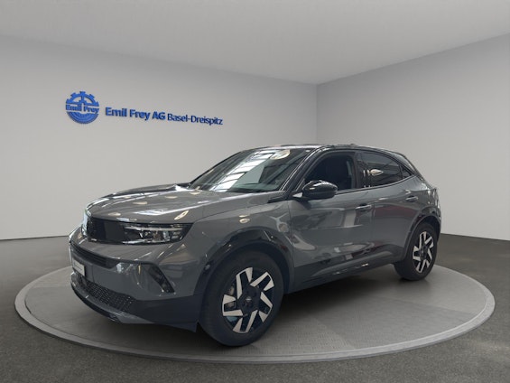 First vehicle image