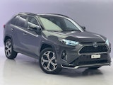 First vehicle image