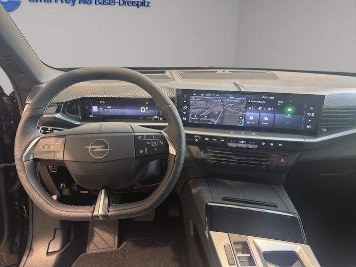 Vehicle image OPEL GRANDLAND