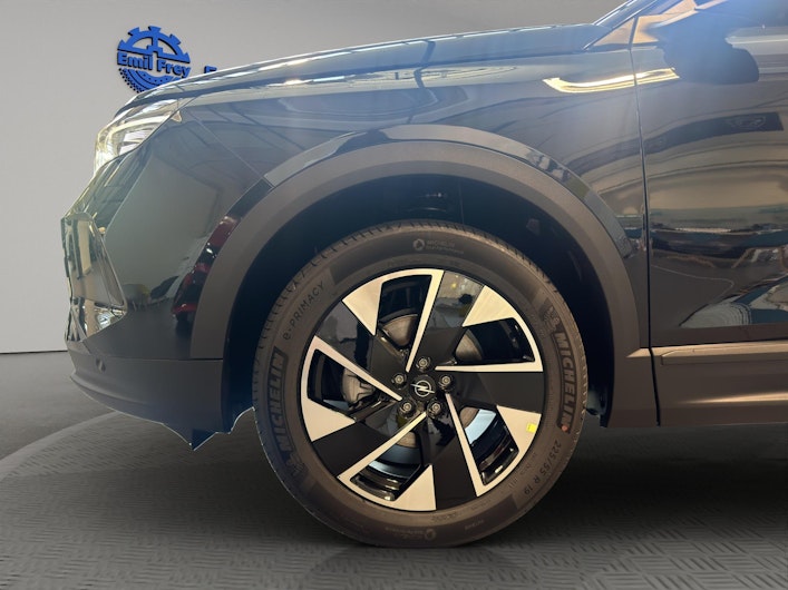 Vehicle image OPEL GRANDLAND