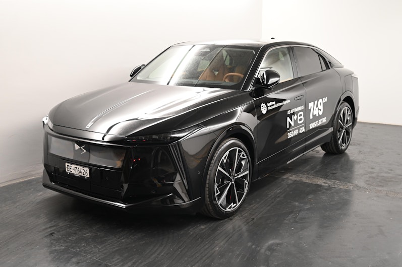 Vehicle image DS AUTOMOBILES DS N°8