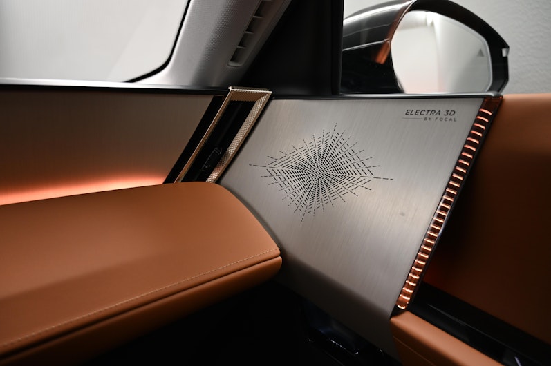 Vehicle image DS AUTOMOBILES DS N°8