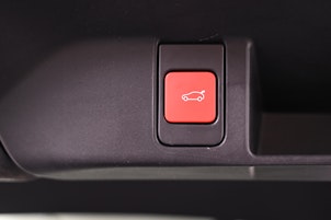 Vehicle image DS AUTOMOBILES No8 E-Tense Étoile 4x4