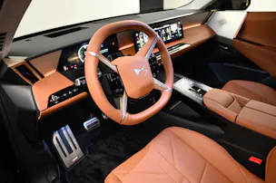 DS Automobiles No8 E-Tense Étoile 4x4