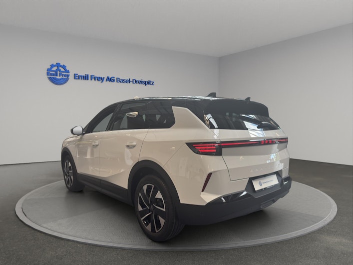 Vehicle image OPEL GRANDLAND