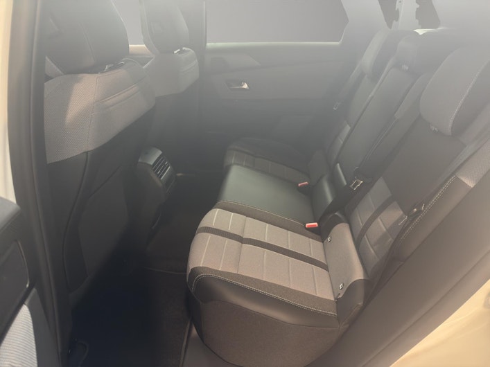 Vehicle image OPEL GRANDLAND