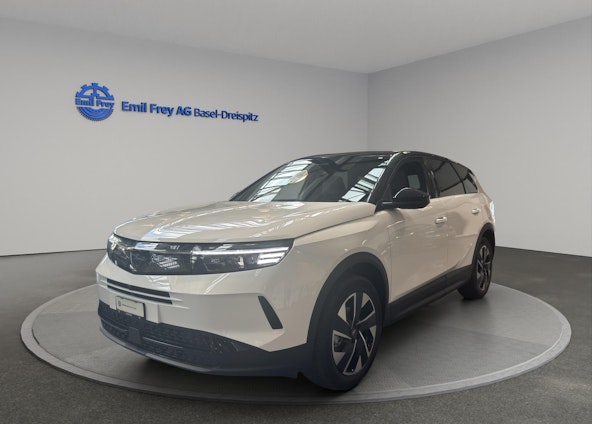 First vehicle image First vehicle image