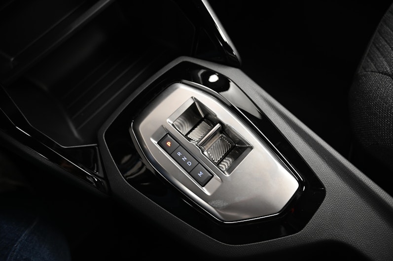 Vehicle image PEUGEOT 2008