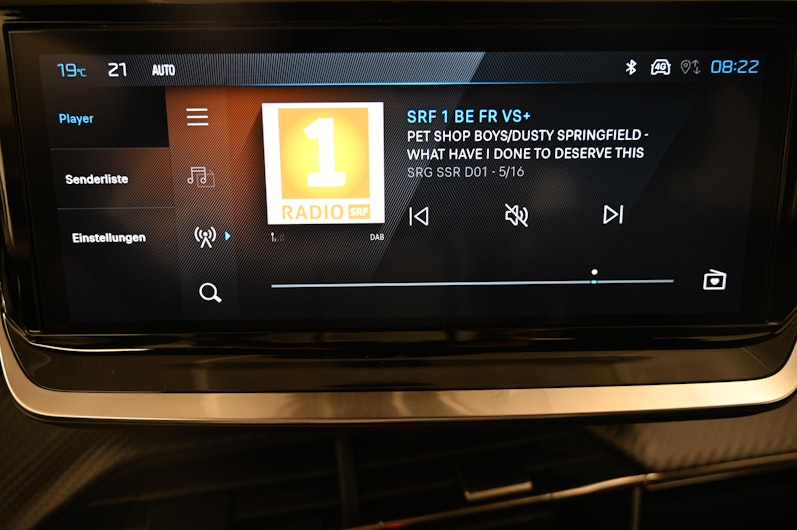 Vehicle image PEUGEOT 2008