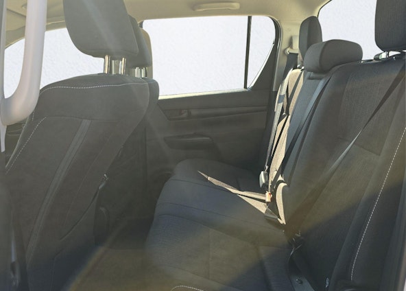 Vehicle image 13 Vehicle image 13