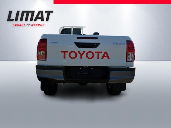 Vehicle image 3 Vehicle image 3