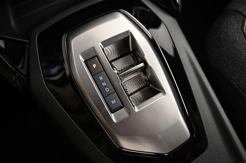 Vehicle image PEUGEOT 2008