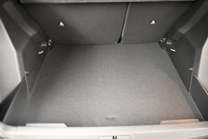 Vehicle image PEUGEOT 2008 1.2 Hybrid Style