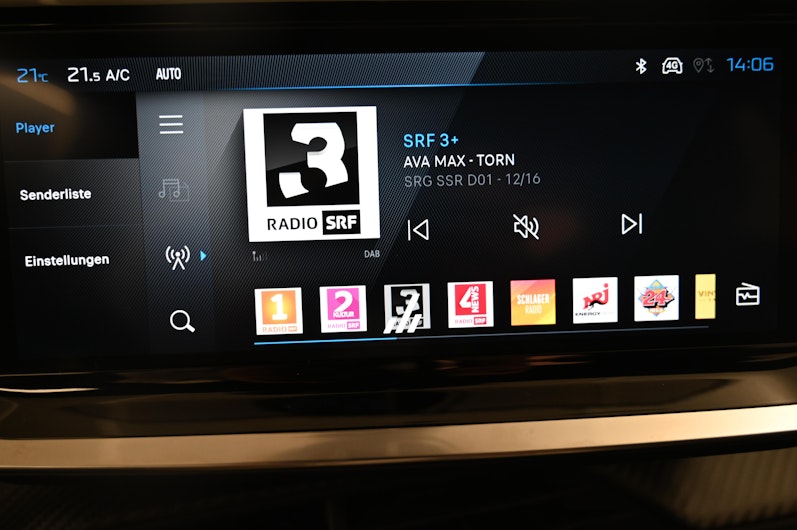 Vehicle image PEUGEOT 2008