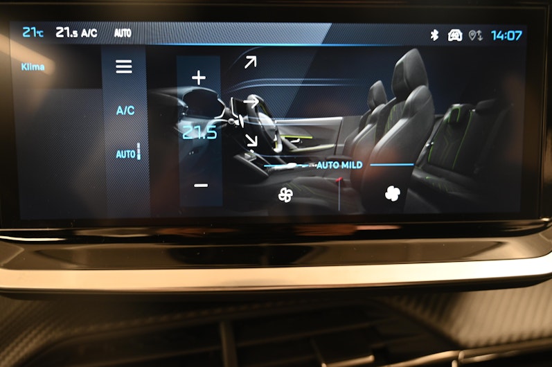 Vehicle image PEUGEOT 2008