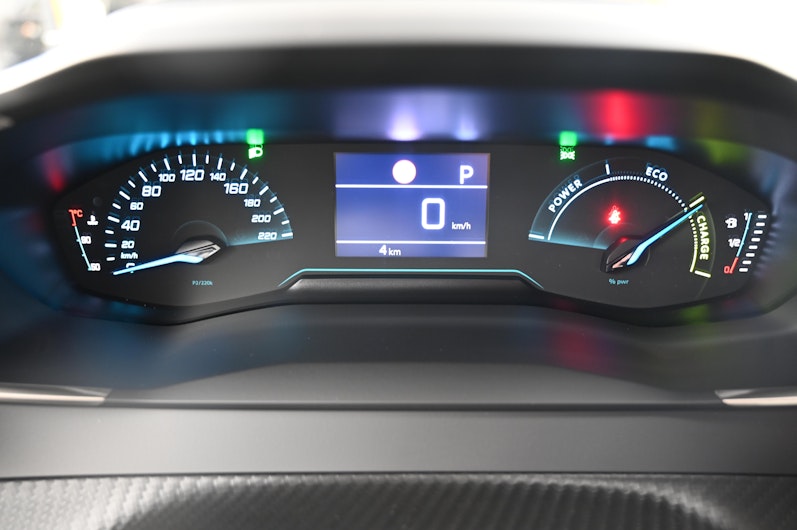 Vehicle image PEUGEOT 2008