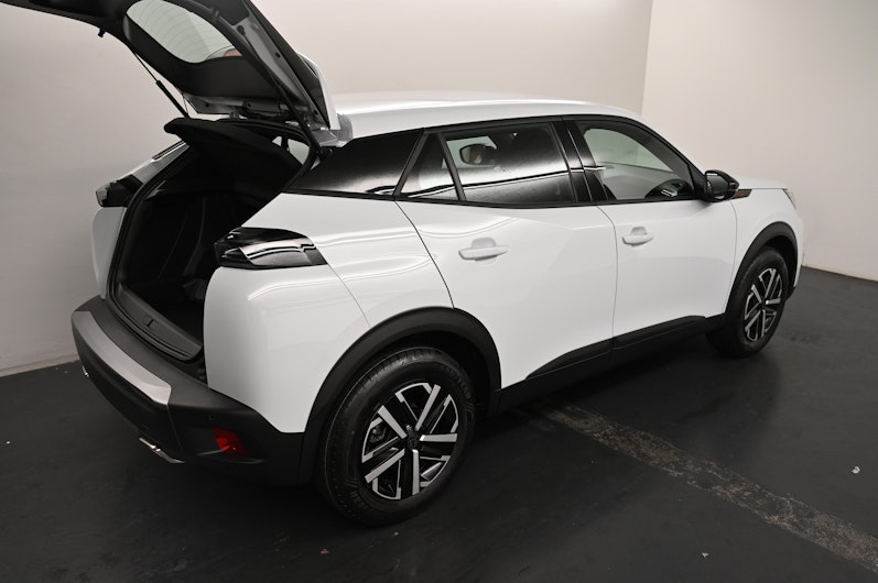 Vehicle image PEUGEOT 2008