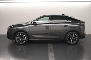 Vehicle image PEUGEOT 3008 1.2 Hybrid GT