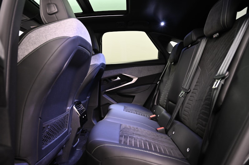 Vehicle image PEUGEOT 3008