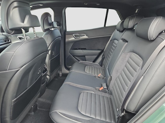 Vehicle image 5 Vehicle image 5