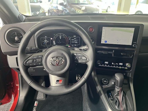 Vehicle image 8 Vehicle image 8