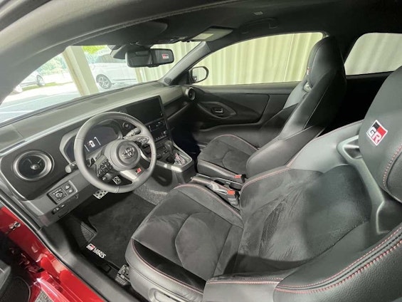 Vehicle image 5 Vehicle image 5