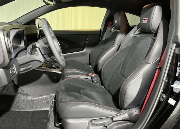 Vehicle image 6 Vehicle image 6