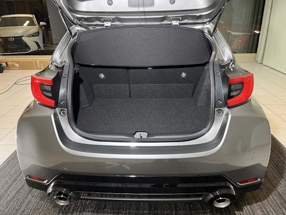 Vehicle image 12 Vehicle image 12