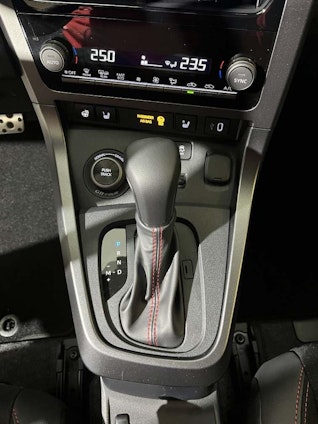 Vehicle image 10 Vehicle image 10