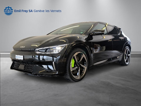 First vehicle image