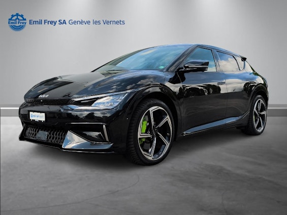 First vehicle image