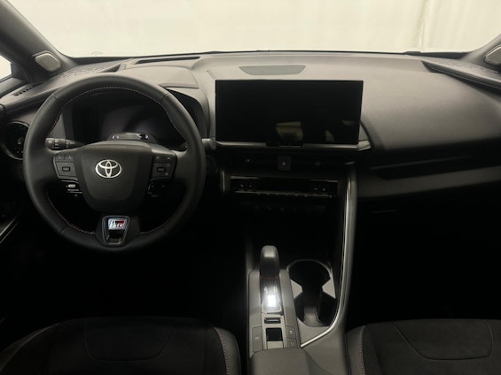 Vehicle image 11