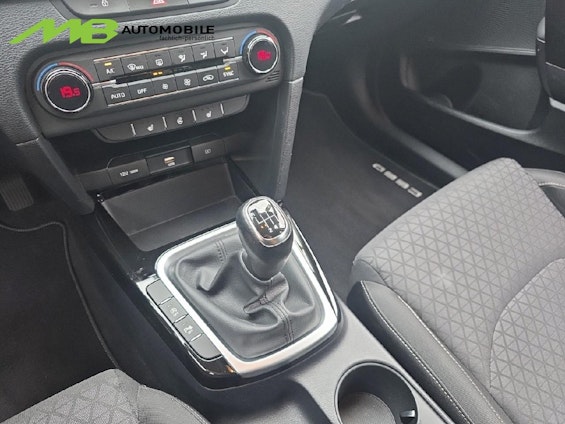 Vehicle image 13 Vehicle image 13