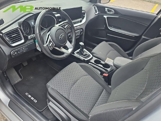 Vehicle image 8 Vehicle image 8