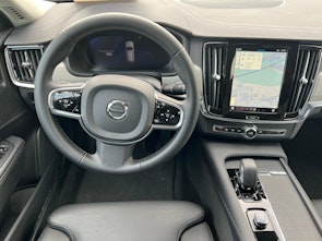 Vehicle image VOLVO V90 Cross Country 2.0 B5 Plus AWD