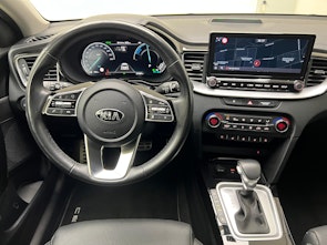 Vehicle image KIA Ceed SW 1.6 GDi Plug-in Hybrid Style / ab 3,99% Leasing bei Abschluss einer Protect Autoversicherung