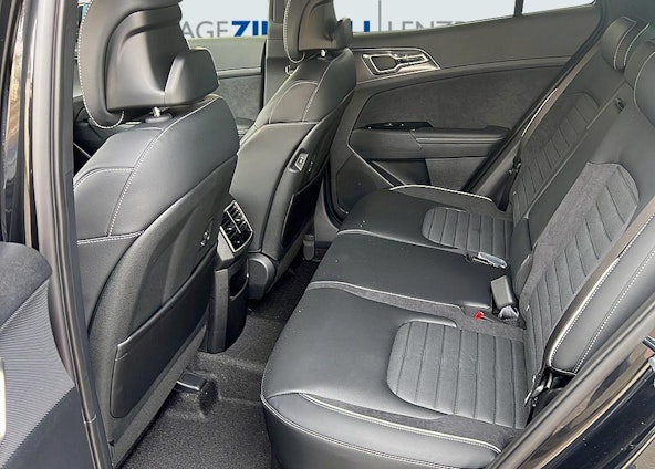 Vehicle image 8 Vehicle image 8