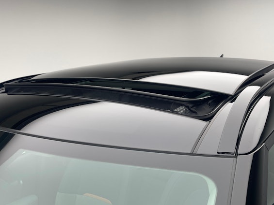 Vehicle image 2 Vehicle image 2