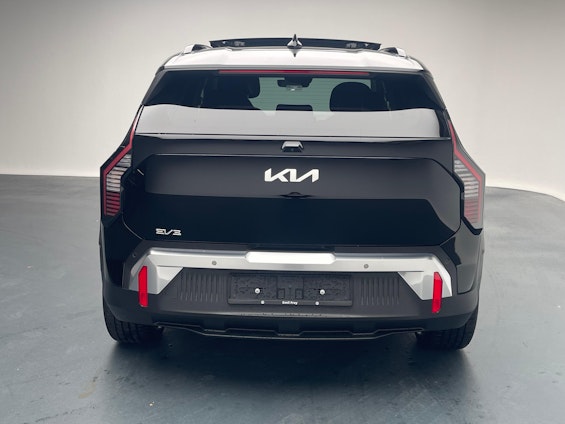 Vehicle image 26 Vehicle image 26