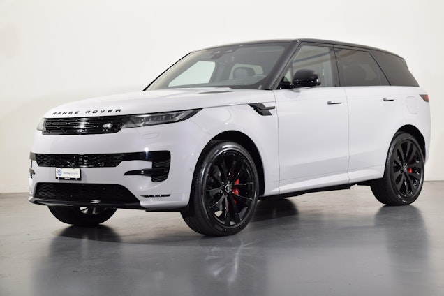 First vehicle image