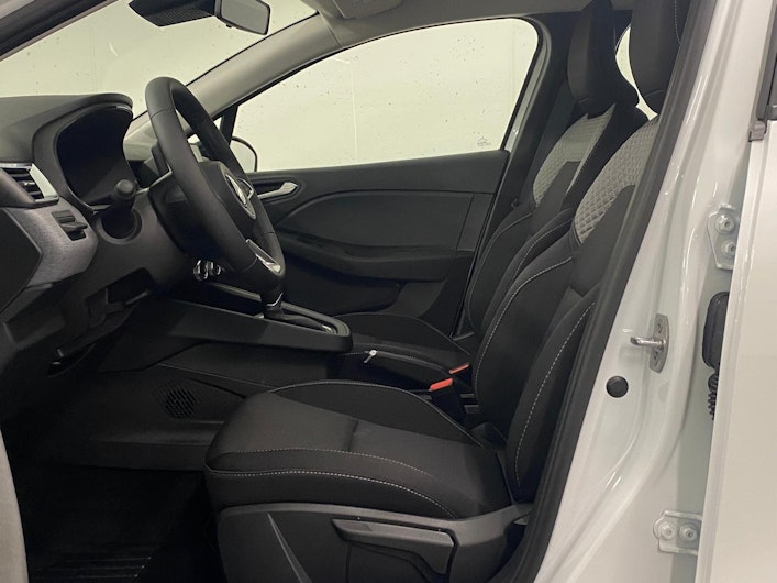 Vehicle image MITSUBISHI COLT